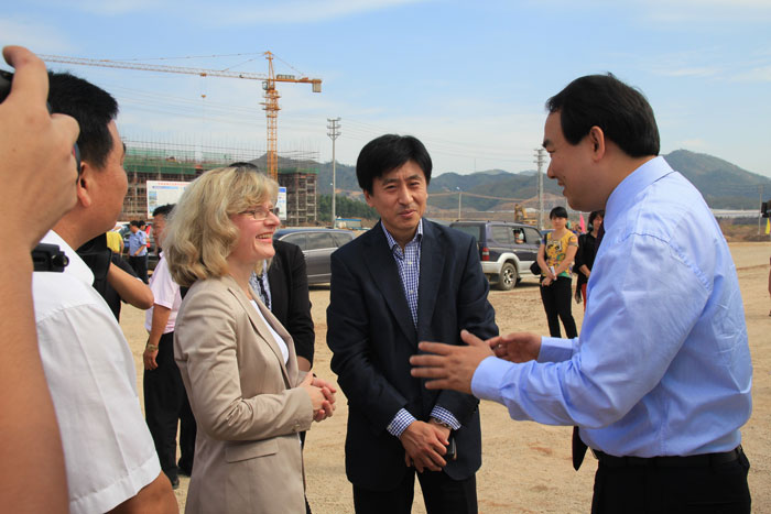 德國聯(lián)邦經(jīng)濟(jì)和技術(shù)部東亞經(jīng)貿(mào)處處長何玲蒞揭考察