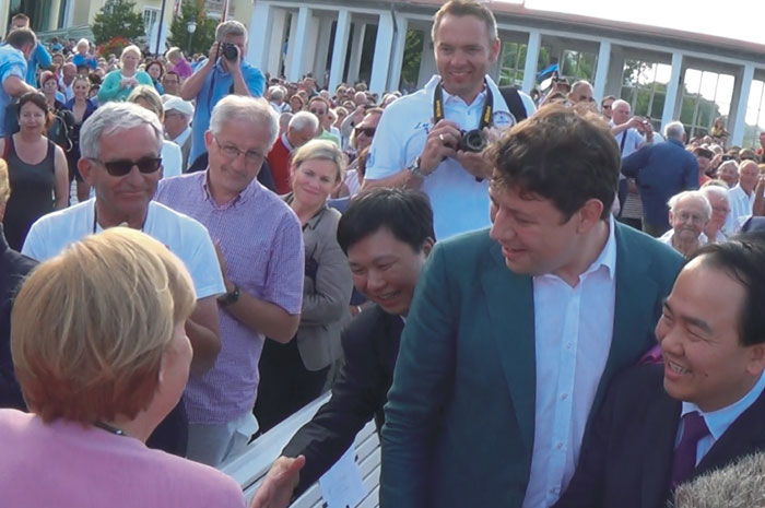 ����н�(j��ng)�Q(m��o)����F(tu��n)�L�W��������Ĭ�ˠ��������x