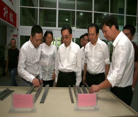 ��С���ڽ���{(di��o)���е½������B(t��i)���(xi��ng)Ŀ